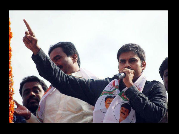 ఫేస్బుక్లో హల్చల్ చేస్తున్న పవన్ కళ్యాణ్ అరుదైన చిత్రాలు!