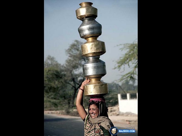 సోషల్ నెట్‌వర్కింగ్ సైట్‌లలో హల్ చల్ చేస్తున్న ఆసక్తికర ఫోటోలు