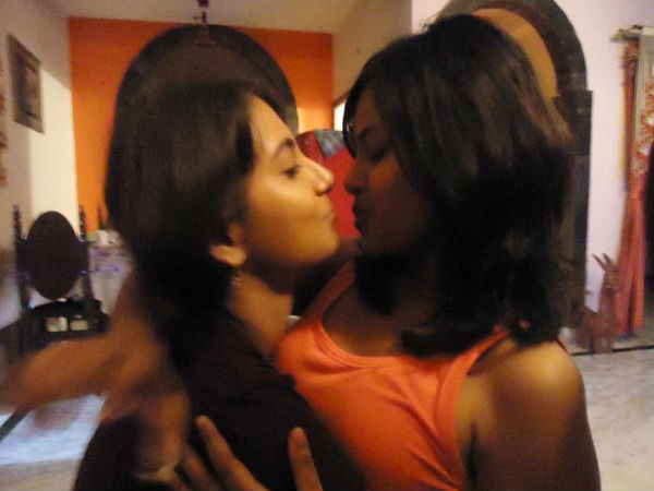 ఇంటర్నెట్‌లో ‘గే సెక్స్' రభస