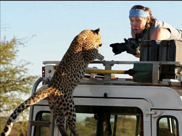 ప్రమాదపుటంచుల్లో ఫోటోగాఫర్లు..!