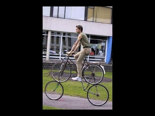 ఇంటర్నెట్‌లో హల్‌చల్ చేస్తున్న పలు ఆసక్తికర ఫోటోలు