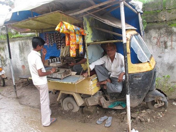 సోషల్ మీడియాలో ‘సిత్ర' విసిత్రాలు