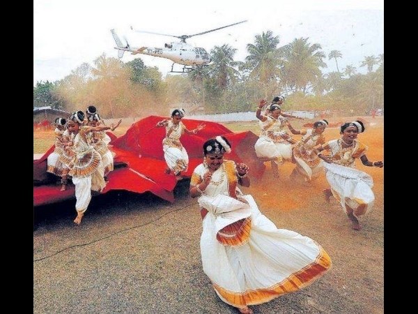వింత లీలలు.. చూసి తరించండి!!