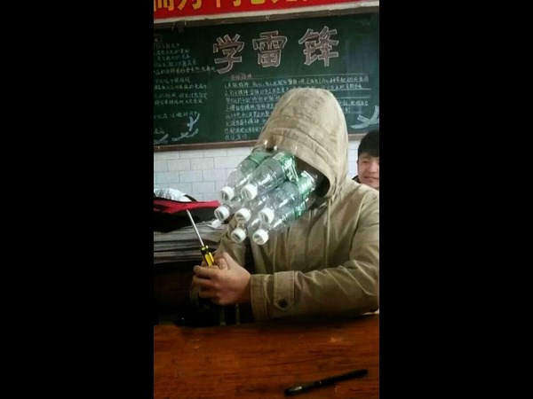 సోషల్ మీడియాలో క్రేజీ ఫోటోల కిక్!