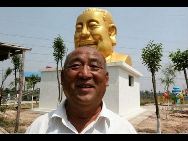 సోషల్ మీడియాలో క్రేజీ ఫోటోల కిక్!