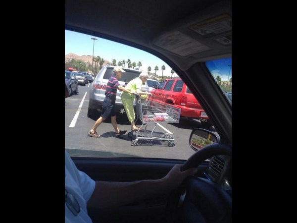 సోషల్ మీడియా వింత ప్రపంచానికి స్వాగతం!