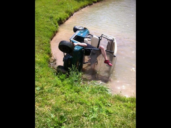 సోషల్ మీడియాలో అదో రకం చిత్రాలు