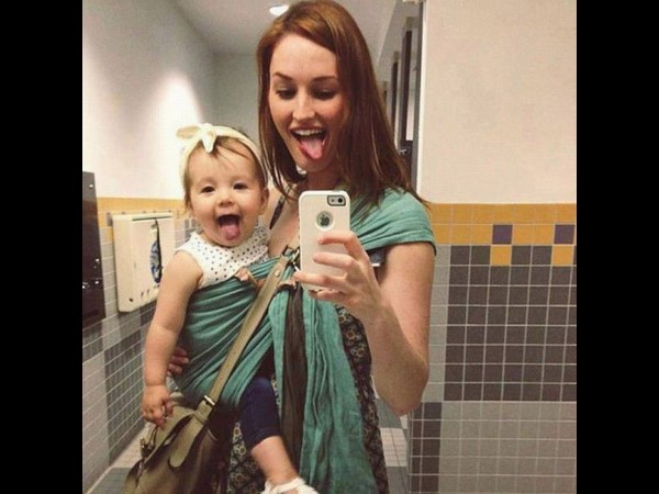 సోషల్ మీడియా ఫన్నీ చిత్రాలు