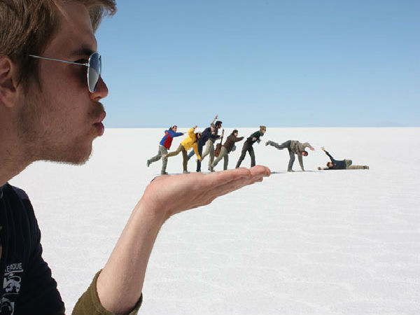 క్రియేటివ్ ఫోటోలు.. మళ్లి మళ్లి చూస్తారు!! 