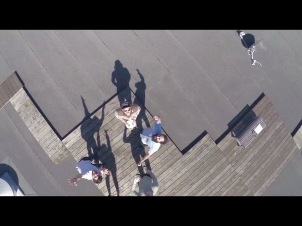 వింత మనుషులు.. వెర్రి చేష్టలు!