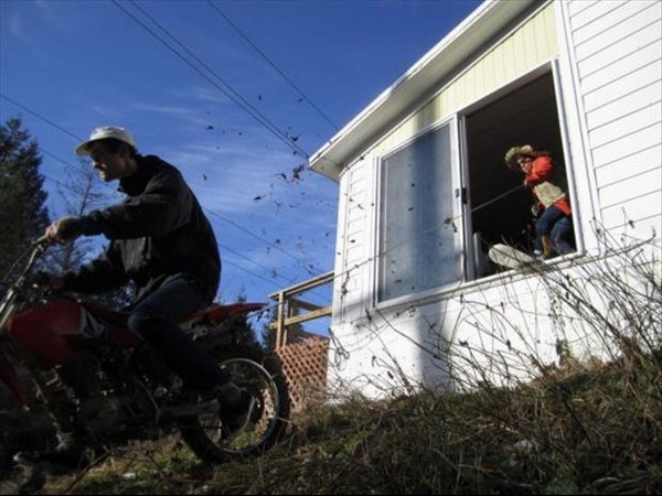 సోషల్ మీడియా.. భిన్న కథల సారాంశం!