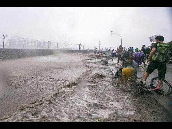 సోషల్ నెట్‌వర్కింగ్ వెబ్‌సైట్‌లలో అద్భుతమైన చిత్రాలు!