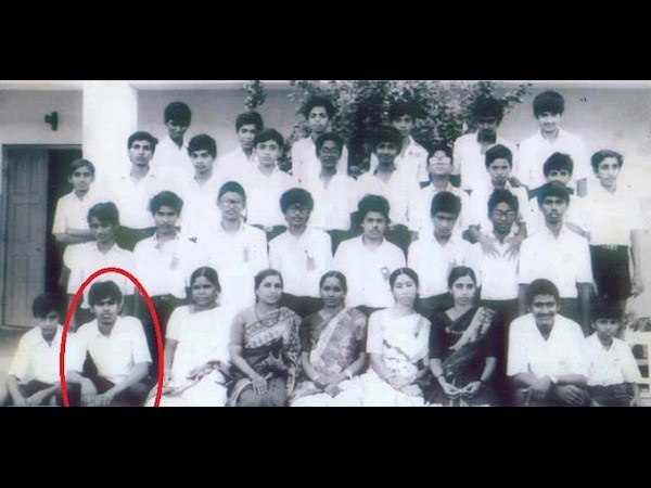 సోషల్ మీడియాలో హల్ చల్ చేస్తున్న పవన్ కళ్యాణ్ అరుదైన చిత్రాలు