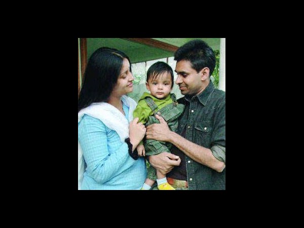 సోషల్ మీడియాలో హల్ చల్ చేస్తున్న పవన్ కళ్యాణ్ అరుదైన చిత్రాలు