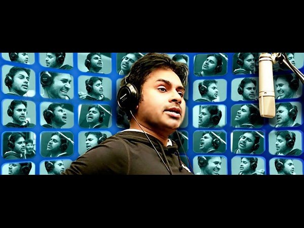 సోషల్ మీడియాలో హల్ చల్ చేస్తున్న పవన్ కళ్యాణ్ అరుదైన చిత్రాలు