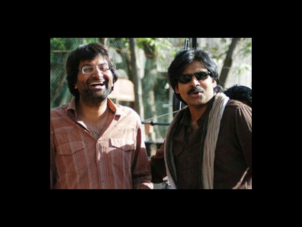 సోషల్ మీడియాలో హల్ చల్ చేస్తున్న పవన్ కళ్యాణ్ అరుదైన చిత్రాలు