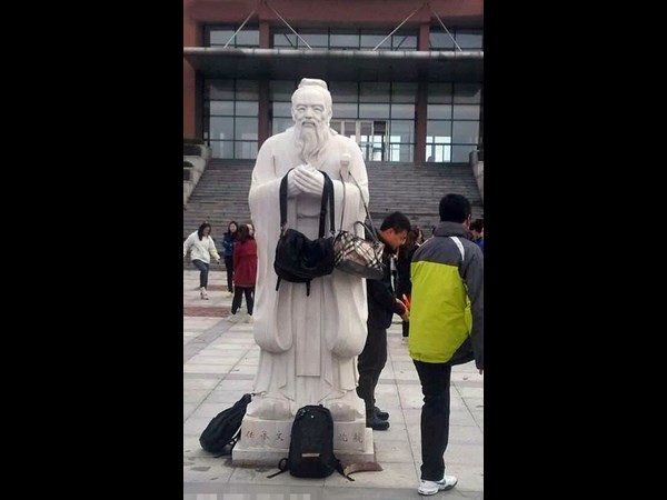 ప్రపంచ వింతలు@సోషల్ మీడియా