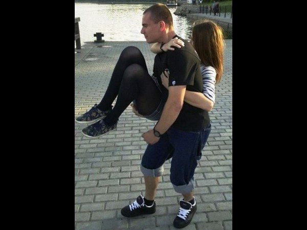 కెమెరాకు చిక్కిన విచిత్ర ఫోటోలు!!