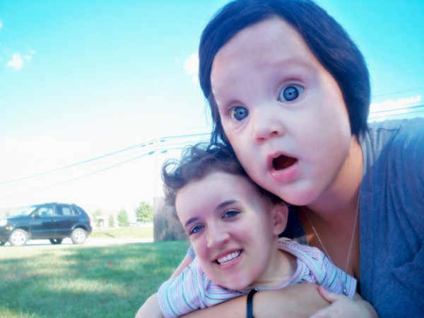 పిచ్చి ముదిరి రచ్చకెక్కింది!!