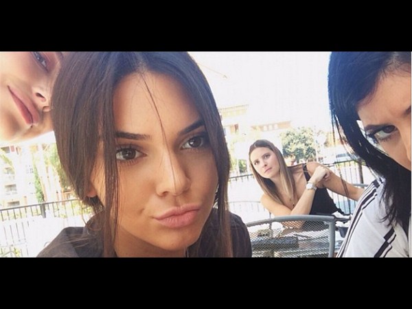 పిచ్చెక్కిస్తున్న... ‘సెల్ఫీ' భామలు