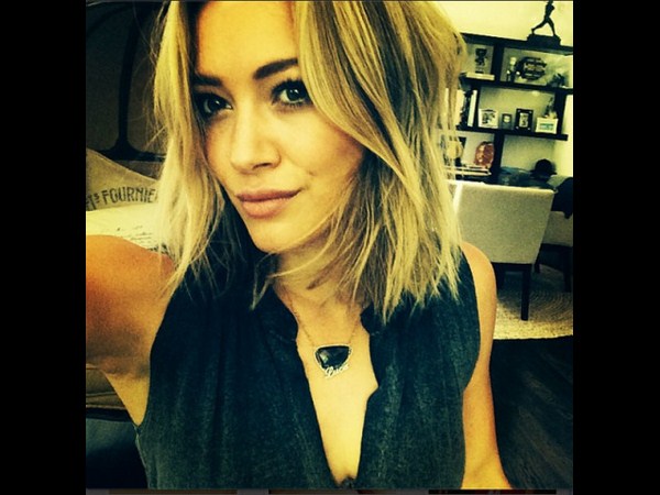 పిచ్చెక్కిస్తున్న... ‘సెల్ఫీ' భామలు