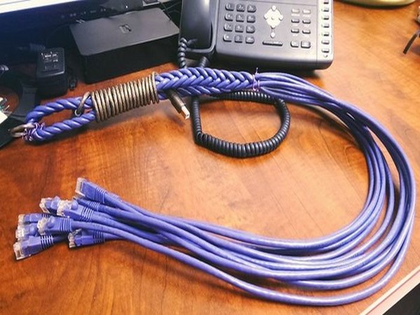 సోషల్ మీడియా సంచలనాత్మక చిత్రాలు!!