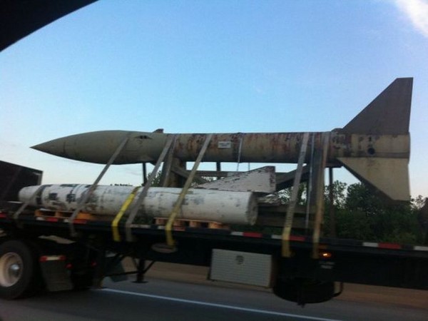 సోషల్ మీడియా సంచలనాత్మక చిత్రాలు!!