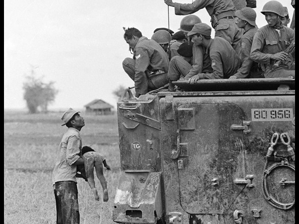 షాకింగ్ స్టోరీలు@సోషల్ మీడియా