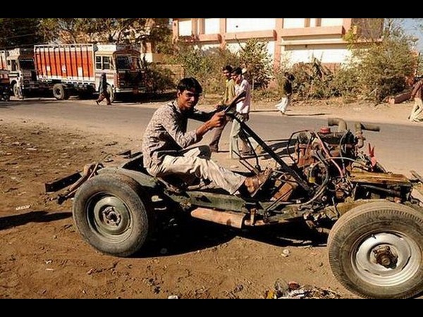 సంస్కృతుల సమ్మేళనమే సోషల్ మీడియా!!