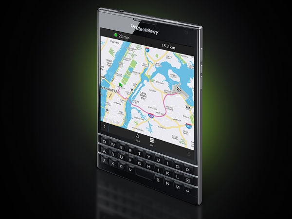 బ్లాక్‌బెర్రీ పాస్‌పోర్ట్ స్మార్ట్‌ఫోన్ ఫోటో గ్యాలరీ.... 