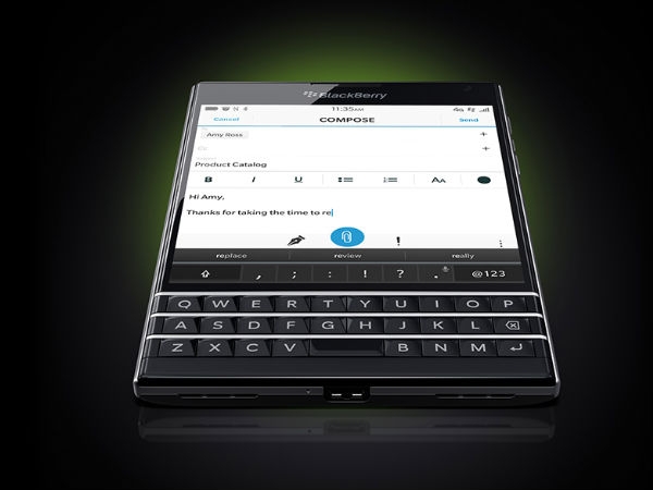 బ్లాక్‌బెర్రీ పాస్‌పోర్ట్ స్మార్ట్‌ఫోన్ ఫోటో గ్యాలరీ.... 