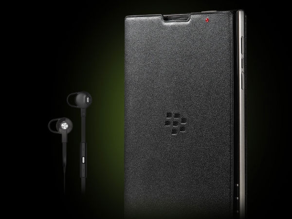 బ్లాక్‌బెర్రీ పాస్‌పోర్ట్ స్మార్ట్‌ఫోన్ ఫోటో గ్యాలరీ.... 