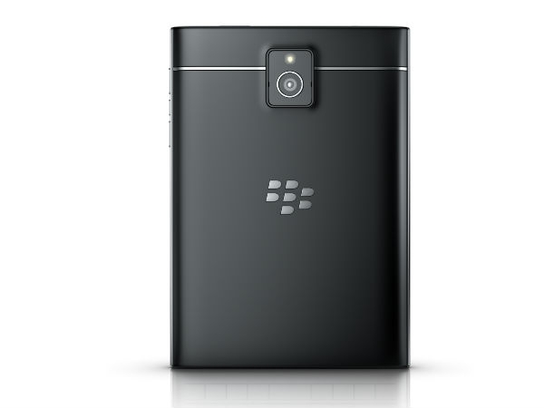 బ్లాక్‌బెర్రీ పాస్‌పోర్ట్ స్మార్ట్‌ఫోన్ ఫోటో గ్యాలరీ.... 