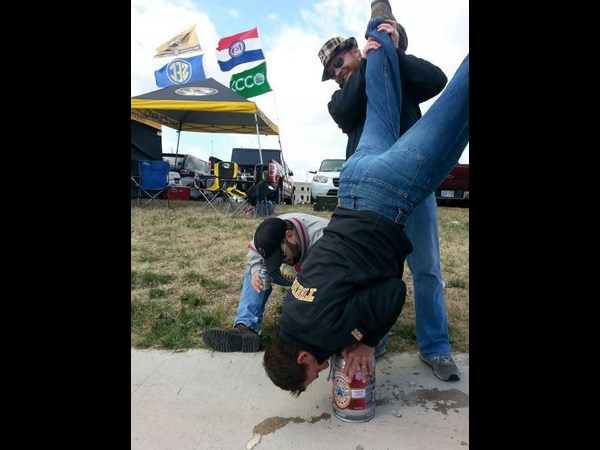 వేడి వేడి ఎంటర్‌టైన్‌మెంట్