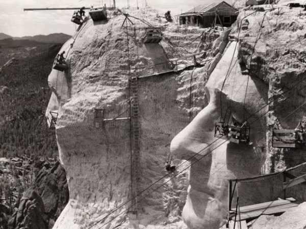 సోషల్ మీడియా ఎంటర్‌టైనింగ్ ఫోటోలు!!