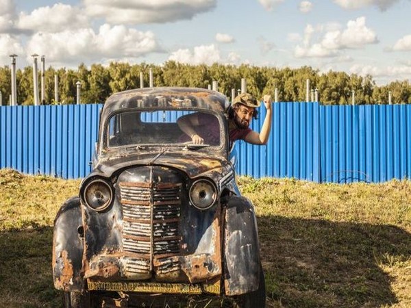 అంబరాన్నంటిన సోషల్ మీడియా జోష్!!
