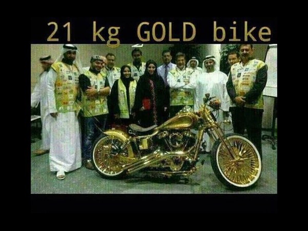 సోషల్ మీడియా వైరలు చిత్రాలు!!