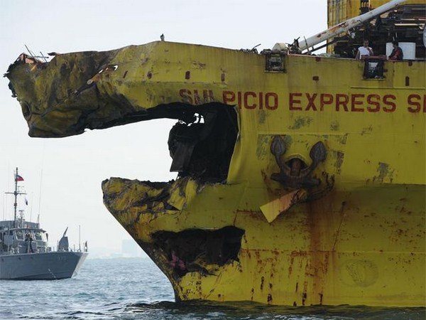 సోషల్ మీడియా షాకింగ్ చిత్రాలు!!