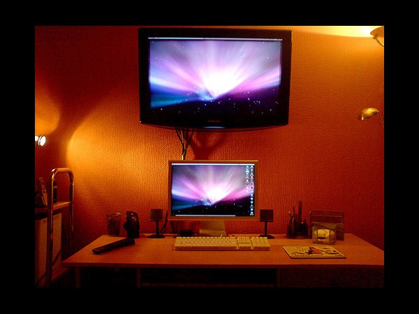 50 అత్యుత్తమ కంప్యూటర్ వర్క్‌స్టేషన్ ఏర్పాట్లు