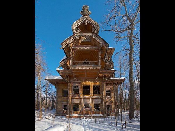  భయానక స్థావరాలు!!