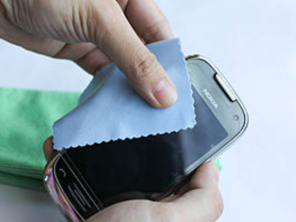  మీ స్మార్ట్‌ఫోన్ డిస్‌ప్లే ‘క్లీన్‌’గా ఉందా..?