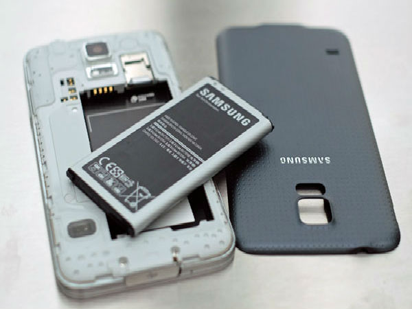 గెలాక్సీ ఎస్5లోని బ్యాటరీ చార్జ్ త్వరగా దిగిపోతోంది..?