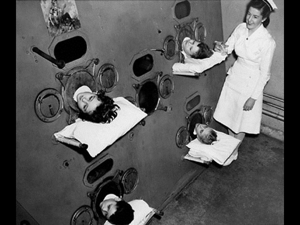 చారిత్రాత్మక ఘట్టాలు@సోషల్ మీడియా!!