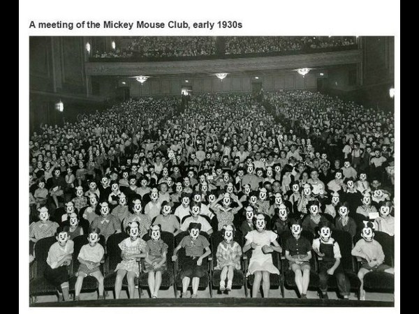 చారిత్రాత్మక ఘట్టాలు@సోషల్ మీడియా!!