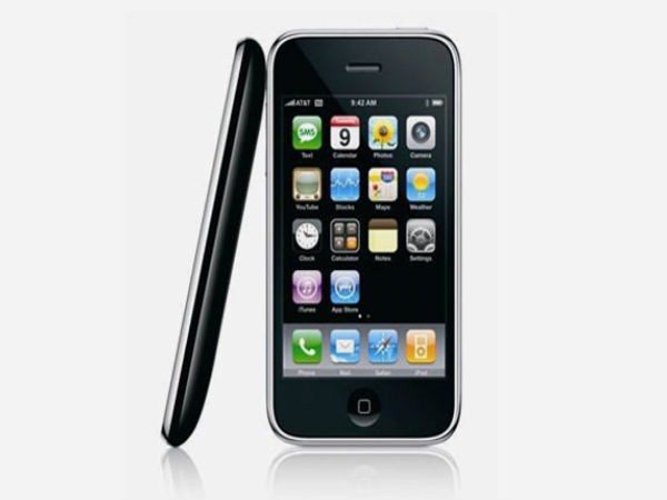 యాపిల్ నుంచి విడుదలైన కంప్యూటర్లు, ఐఫోన్‌లు