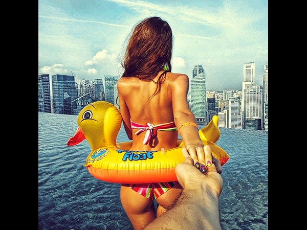 వయ్యారి నడుముతో ప్రపంచాన్నే చూపించింది!!