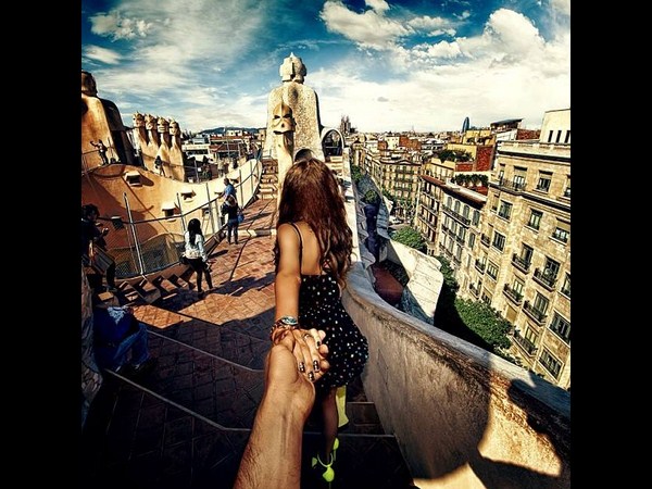 వయ్యారి నడుముతో ప్రపంచాన్నే చూపించింది!!