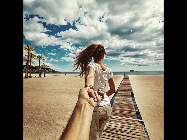 వయ్యారి నడుముతో ప్రపంచాన్నే చూపించింది!!