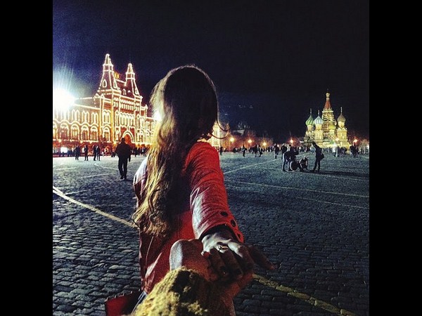 వయ్యారి నడుముతో ప్రపంచాన్నే చూపించింది!!