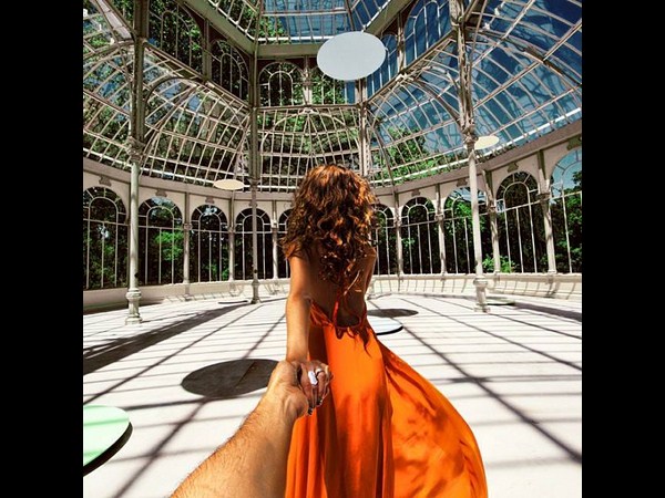 వయ్యారి నడుముతో ప్రపంచాన్నే చూపించింది!!